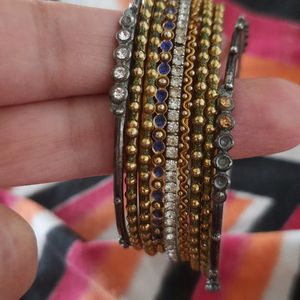 Combo-bangles,2earrings,2lockets,2necklace