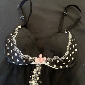 Victoria secret bra with lacey details