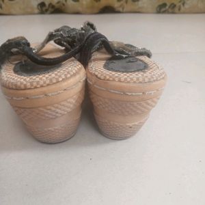 Wadapao Sandal