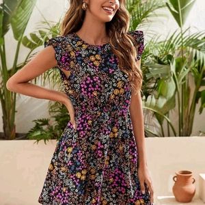 Shein Floral Dress (NEW WITHOUT TAG)