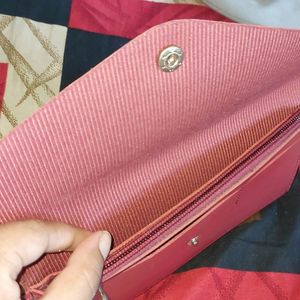 Maroon Wallet