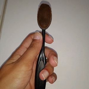 Foundation Brush 🖌️