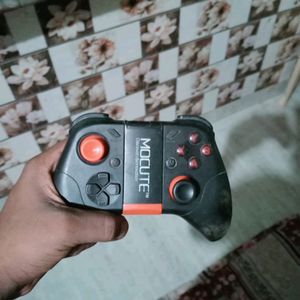 Mobile Gaming Controller