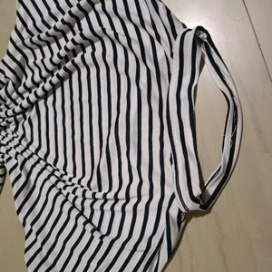 Trendy Striped Top