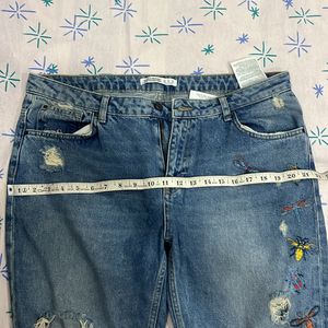 Zara Ripped Denim Jeans With Embroidery