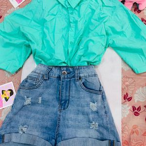 Pinterest Style Crop Shirt 🩵➰🗝️🍍