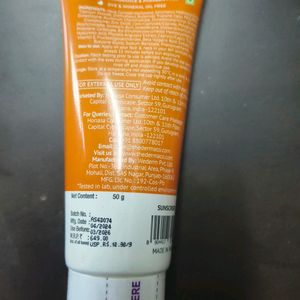 The Derma Co 1% Hyaluronic Long Lasting Sunscreen