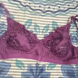 BRA PANTY SET 👙💜  (NEW)