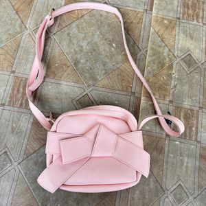 Miniso’s Pink Sling Bag