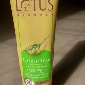 Lotus Tea tree Clarifying Face Pack