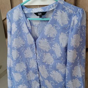 Blue Top With Shirt Type Pattern