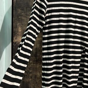 Black And White Strips Long Tshirt