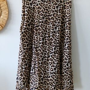 H&M Stylish Leopard Print Skirt