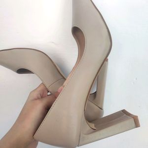 Beautiful Beige Pumps