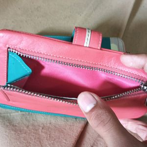 This Is The Pure Leather Purse For Women