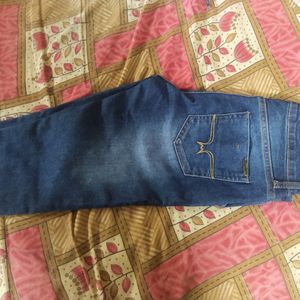 Roadster New Jeans