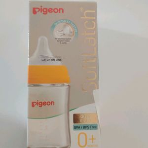 Pigeon Glass Feeding Bottle