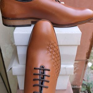 Size 7 Cow Leather Shoe