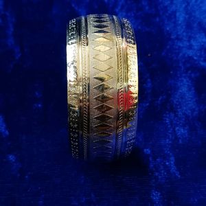 Bracelet In Gold (Kada)