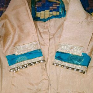 Lehnga Or Blause