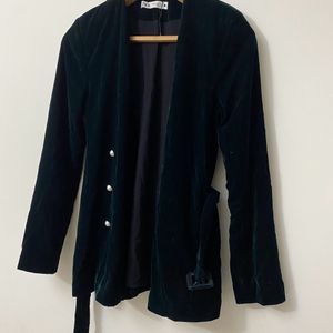 Valvet Jacket With Belt