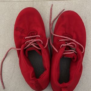 Neeman’s Red Wool sneakers