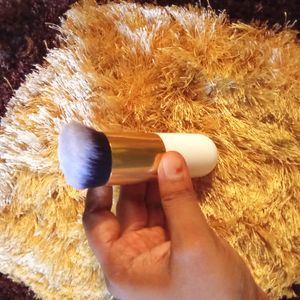 Foundation Brush