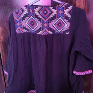 Women Cape Scrug In Black