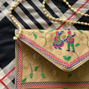 hand embroidered traditional slingbag for navratri