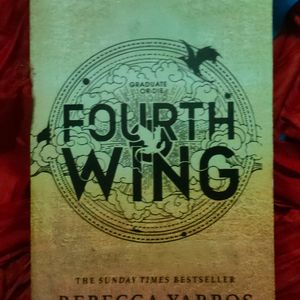 UNUSED: Fourth Wing Book (Flat ₹30 OFF)