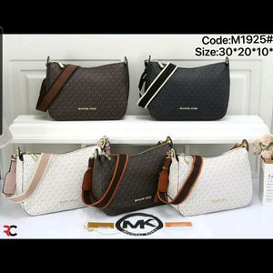 Micheal kors Slingbags