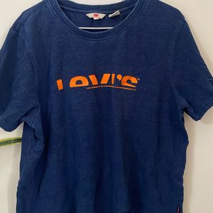 Levi’s Tshirt