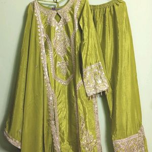 New/Unused Embroidered Pakistani Kurta Set