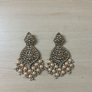 Earings