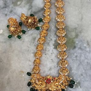 Beautiful Bridal Jewellery Set with Heavy Earrings