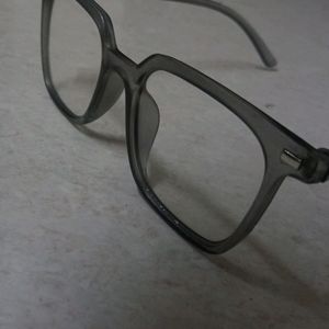 tranceperant glass square fram glasses