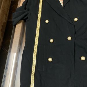 *Rare Piece* Zara Pearl Button Blazer