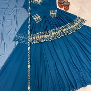 Lehnga And Dupata Set