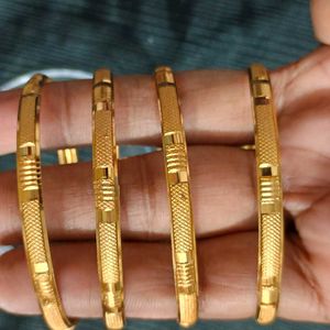 Bangles 4pcs Set Golden