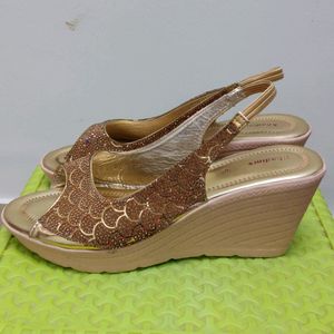 KHADIMS Gold Sequin Heels