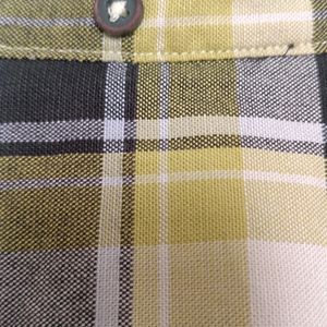 Peter England Black Green Check Shirt 40 Size