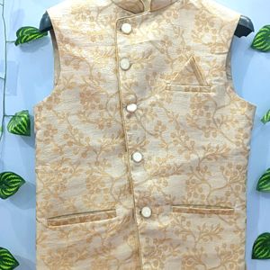 Man Ethnic Jacket With Kurta Pant