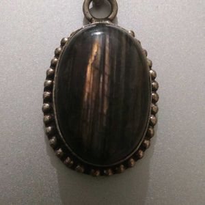 Black Pendent Of Necklace