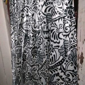 A Stylish Black and White Printed Crep Skirt