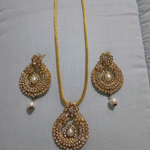 Pandanl Set With Chain