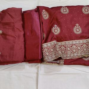 Brand New Suit Set With Heavy Dupatta 🥰🎉