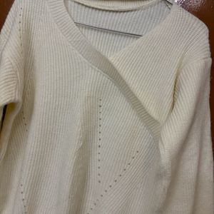 Korean Neck Cut Soft Woollen Knit Pullover