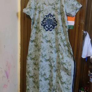 Kurti Regular