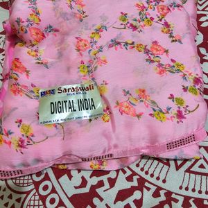 Pink Floral Embellishment Saree With Blouse Piece