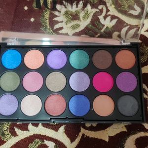 I Have Lots Off Eye Shadow Palette